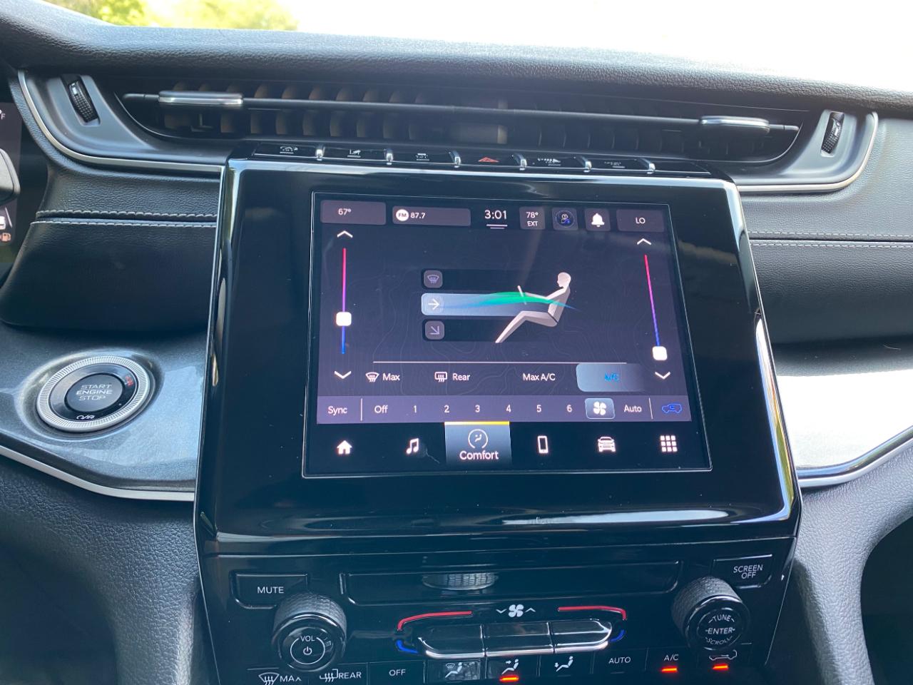 Jeep Grand Cherokee Laredo 4x2 2023