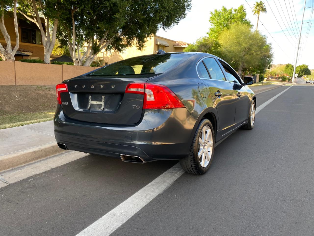 Volvo S60 4dr Sdn T5 Drive-E Premier FWD 2016