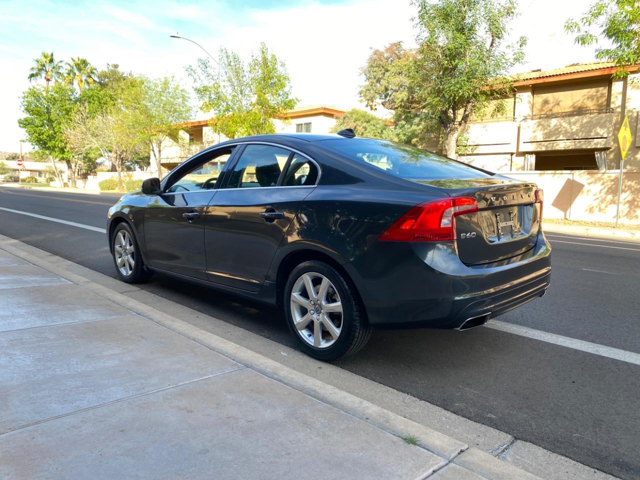 Volvo S60 4dr Sdn T5 Drive-E Premier FWD 2016