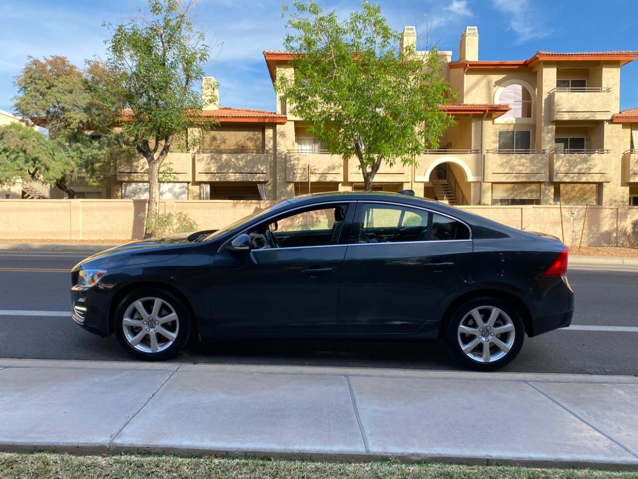 Volvo S60 4dr Sdn T5 Drive-E Premier FWD 2016