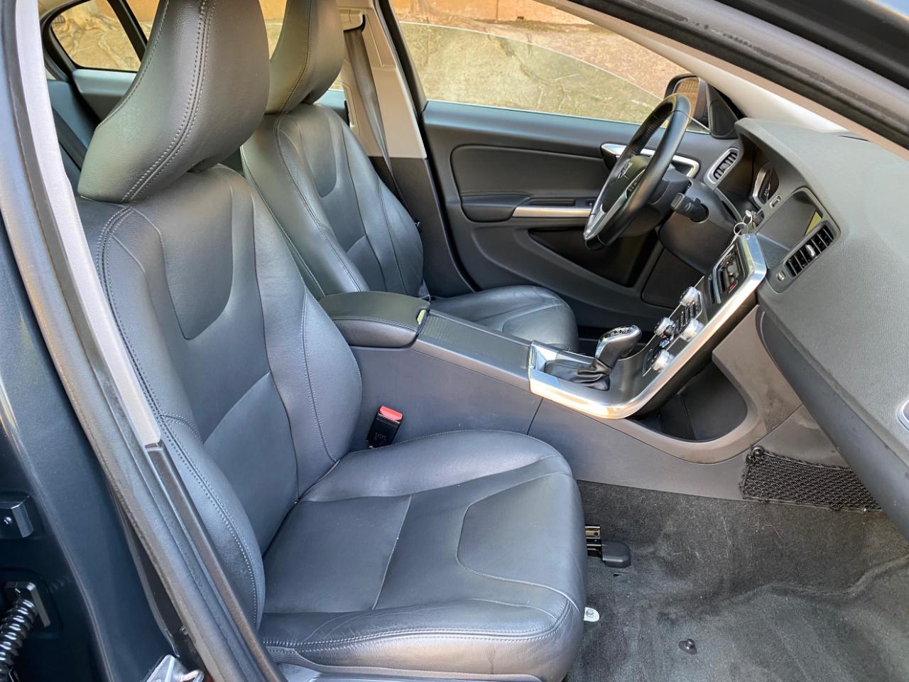 Volvo S60 4dr Sdn T5 Drive-E Premier FWD 2016