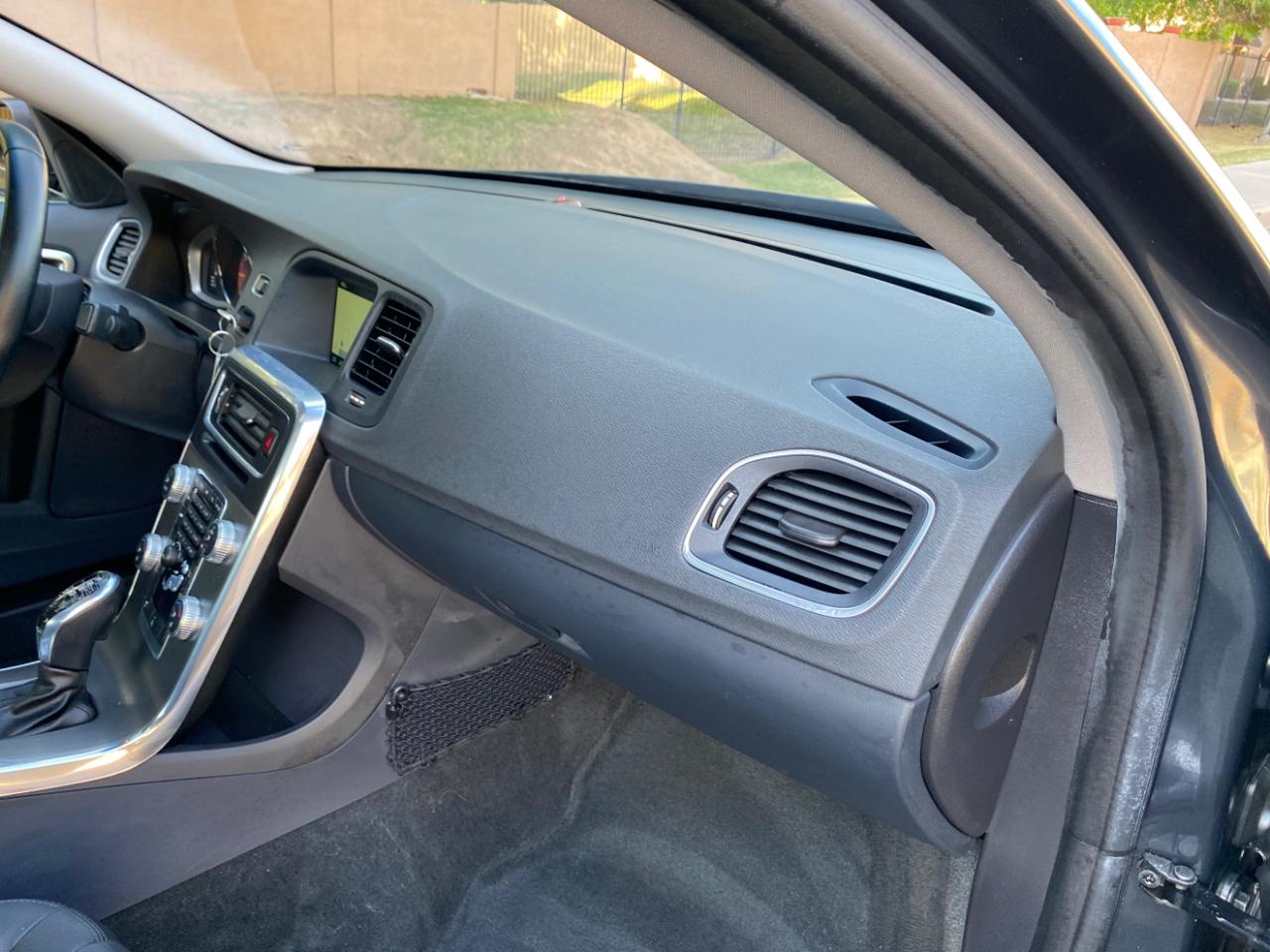 Volvo S60 4dr Sdn T5 Drive-E Premier FWD 2016