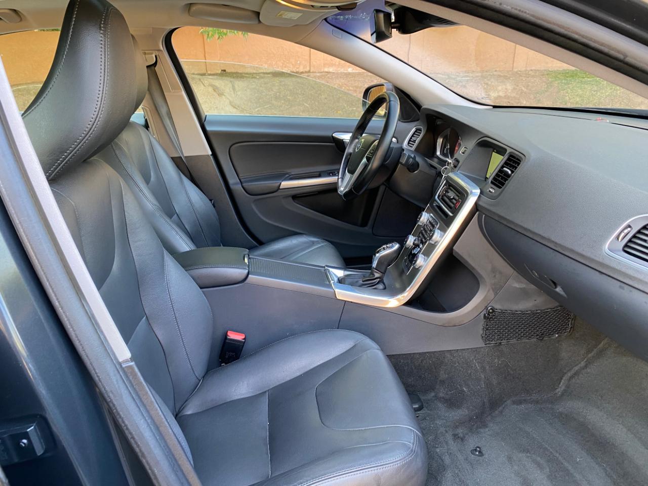 Volvo S60 4dr Sdn T5 Drive-E Premier FWD 2016