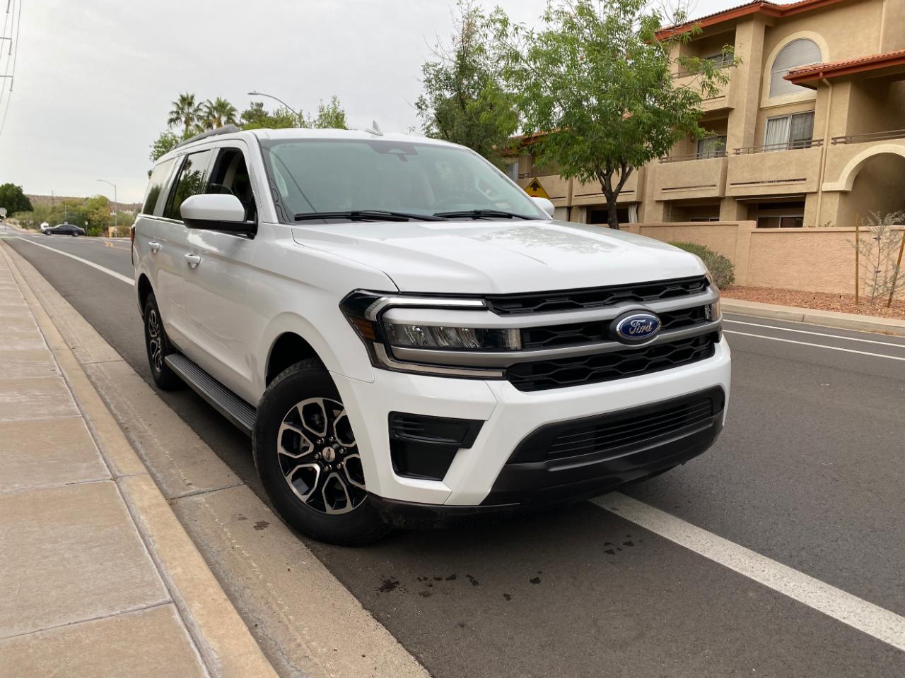 Ford Expedition XLT 4x2 2024