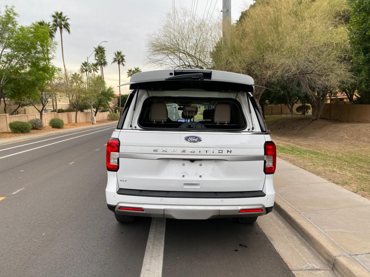 Ford Expedition XLT 4x2 2024