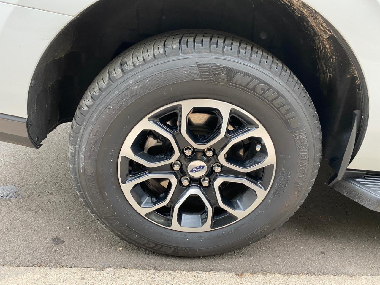 Ford Expedition XLT 4x2 2024