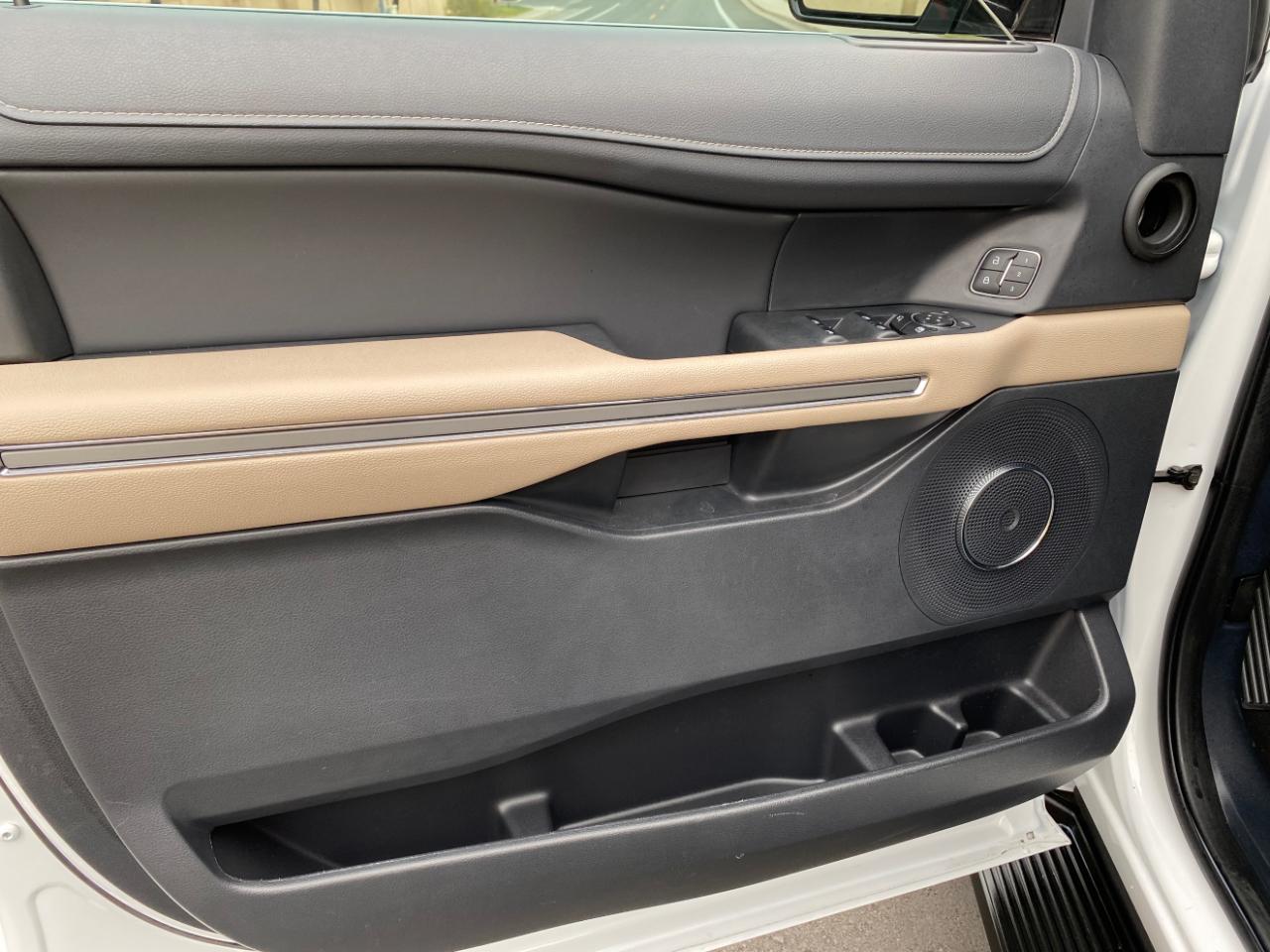 Ford Expedition XLT 4x2 2024