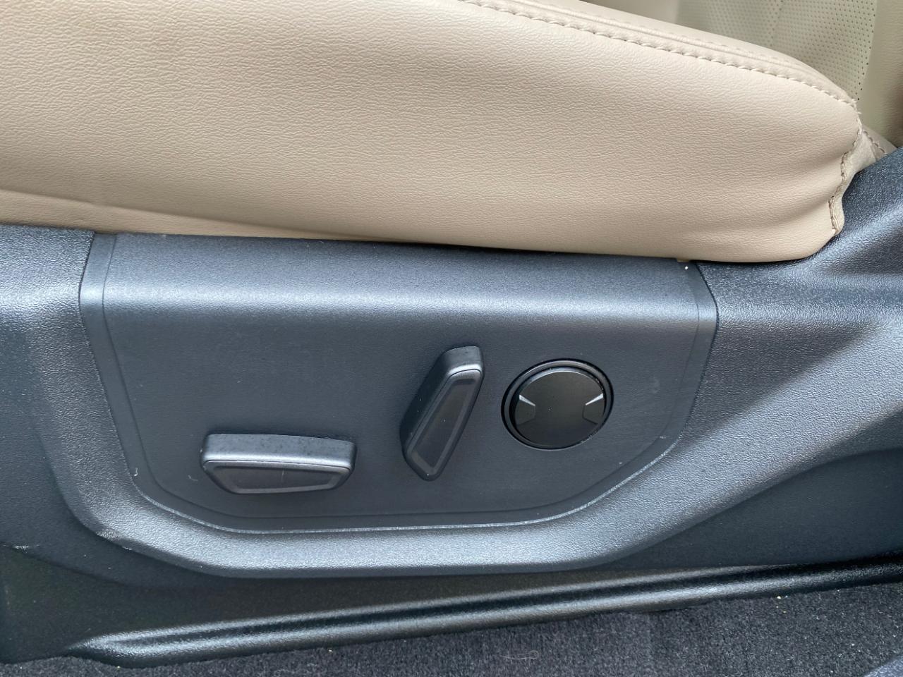 Ford Expedition XLT 4x2 2024