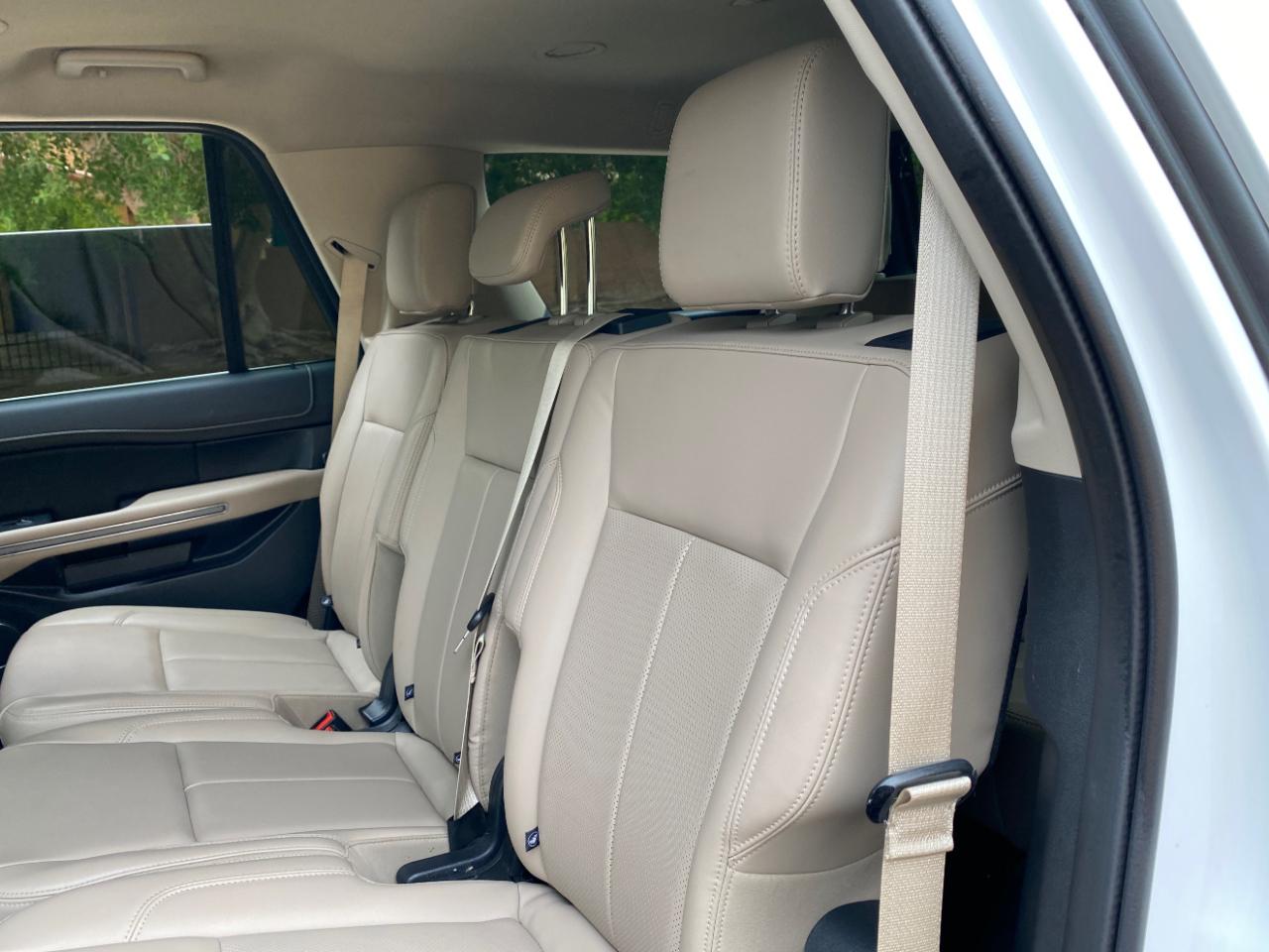 Ford Expedition XLT 4x2 2024