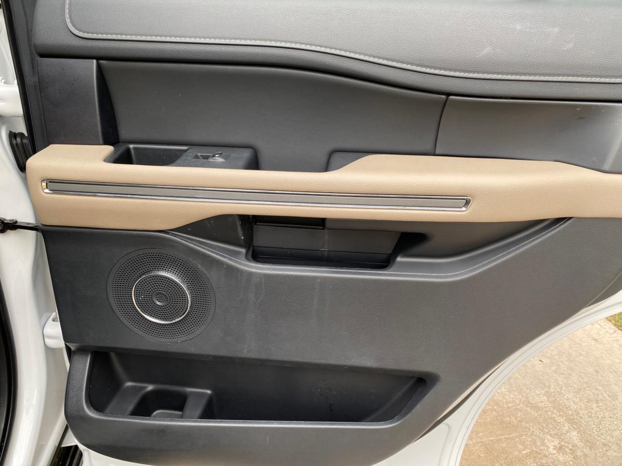 Ford Expedition XLT 4x2 2024