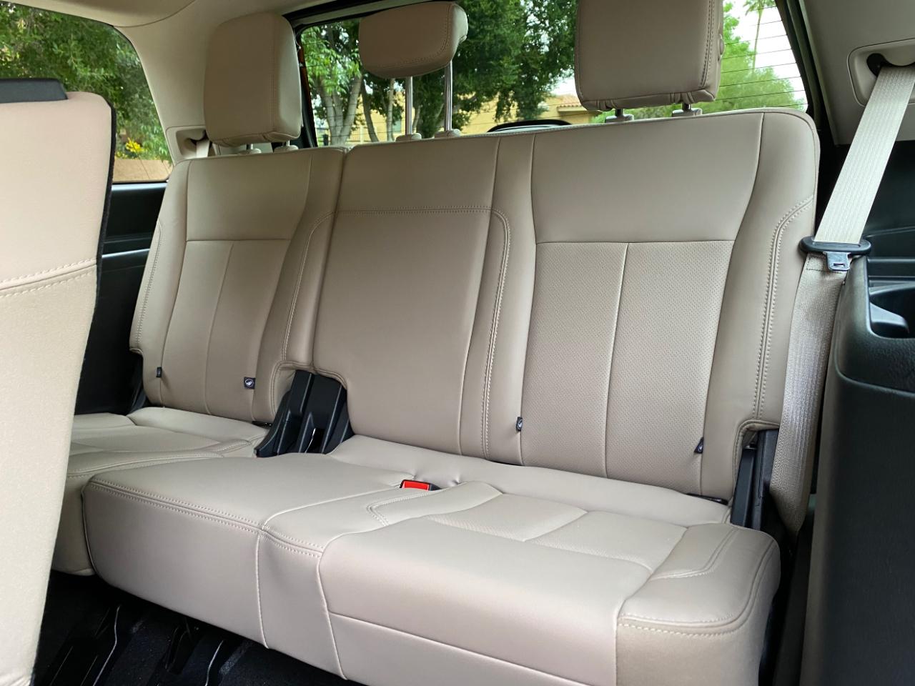 Ford Expedition XLT 4x2 2024