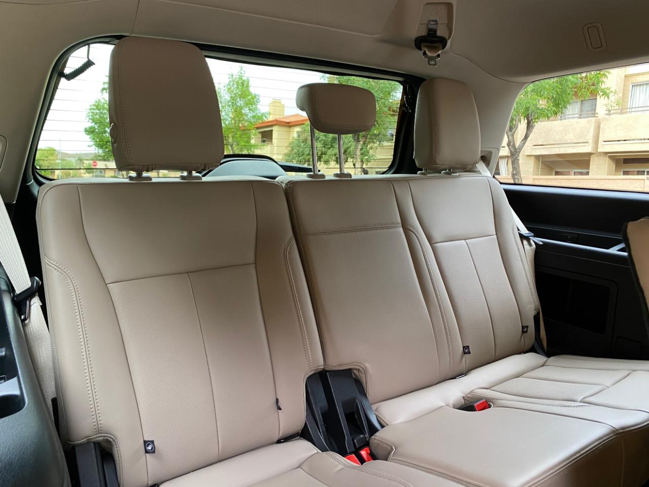 Ford Expedition XLT 4x2 2024