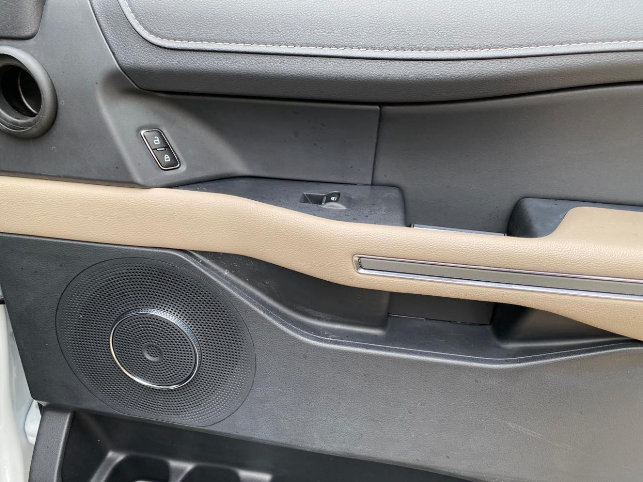 Ford Expedition XLT 4x2 2024