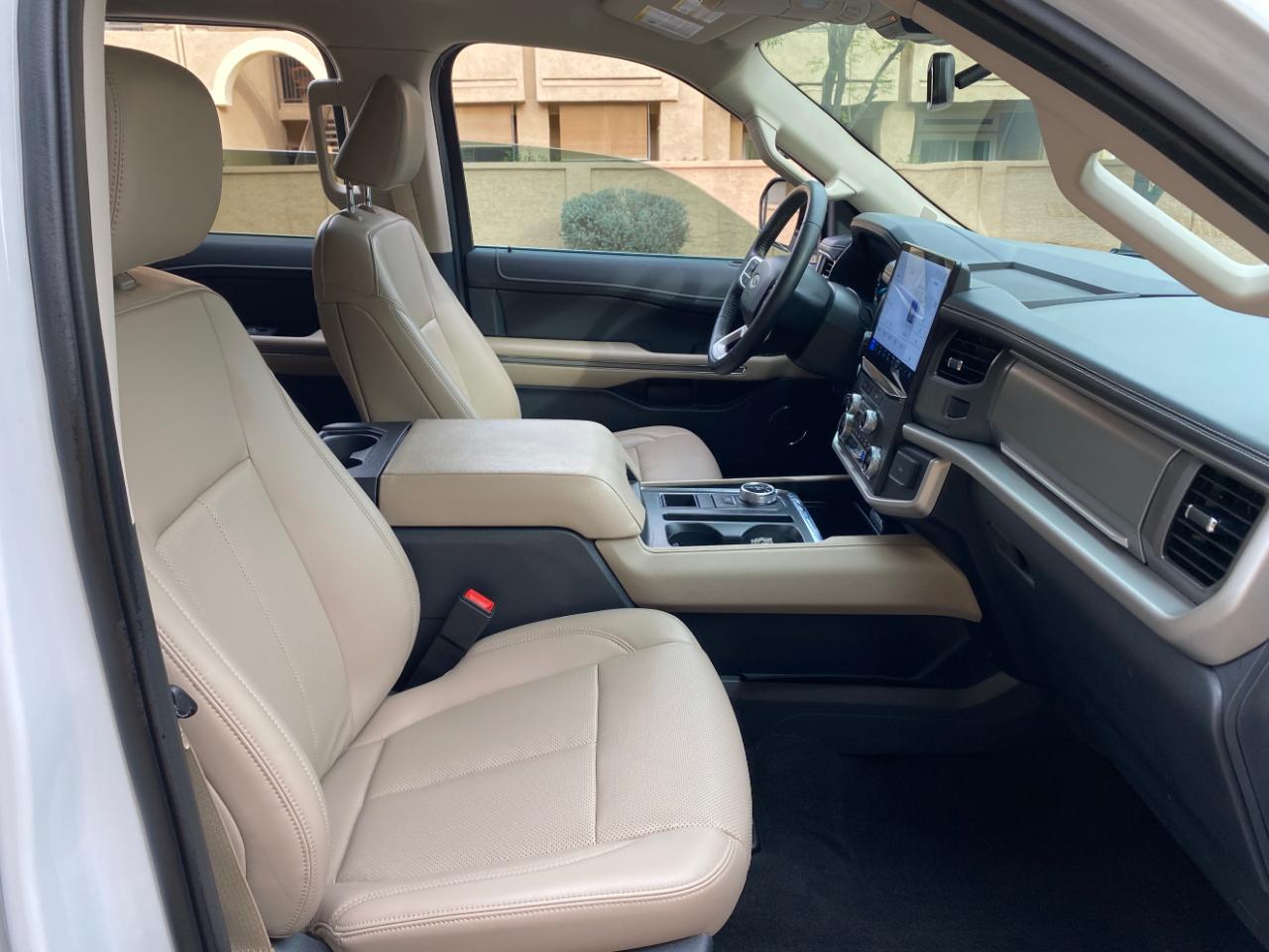 Ford Expedition XLT 4x2 2024