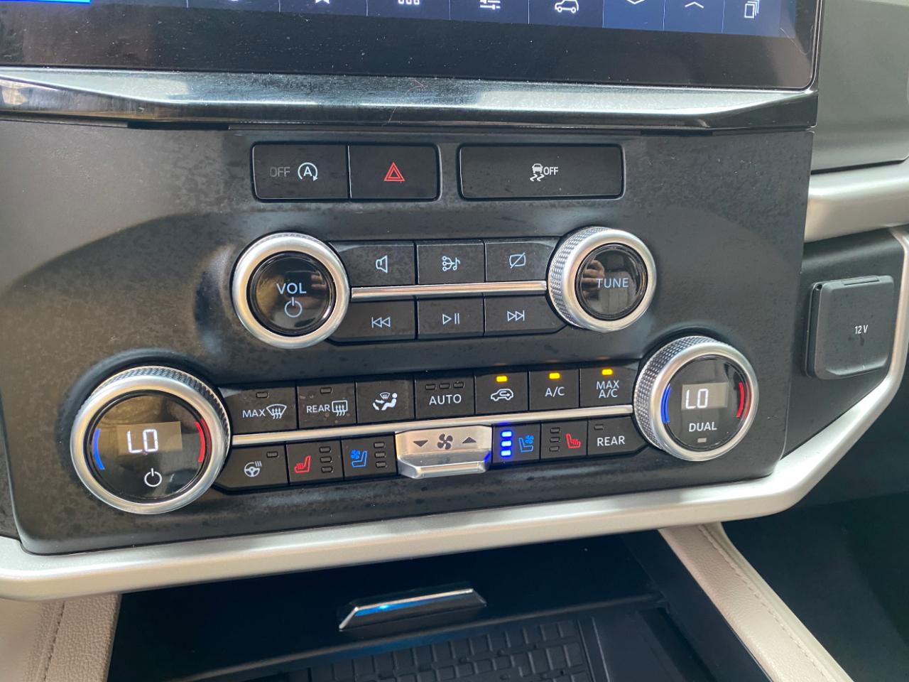 Ford Expedition XLT 4x2 2024