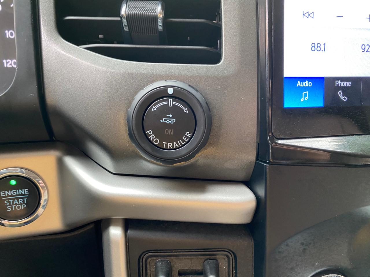 Ford Expedition XLT 4x2 2024