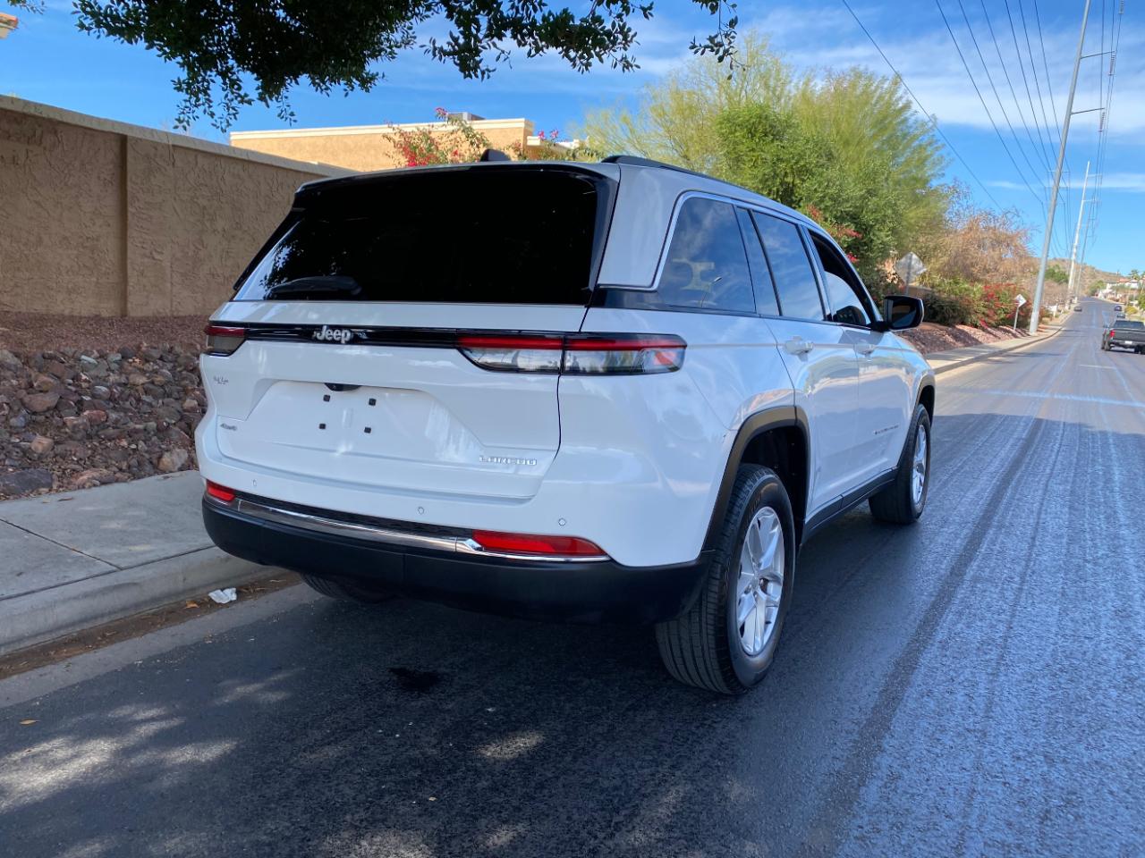 Jeep Grand Cherokee Laredo X 4x4 2024