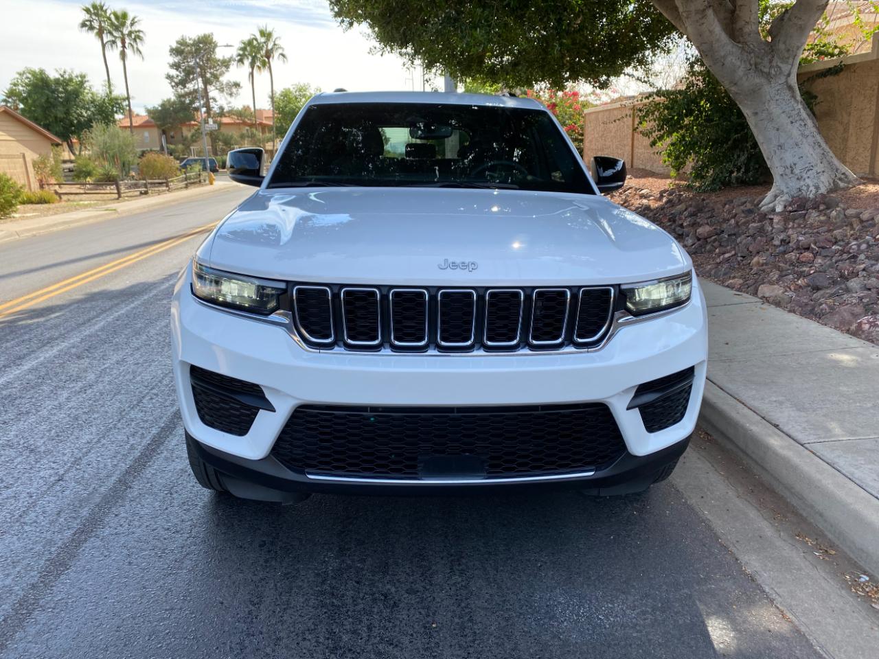 Jeep Grand Cherokee Laredo X 4x4 2024