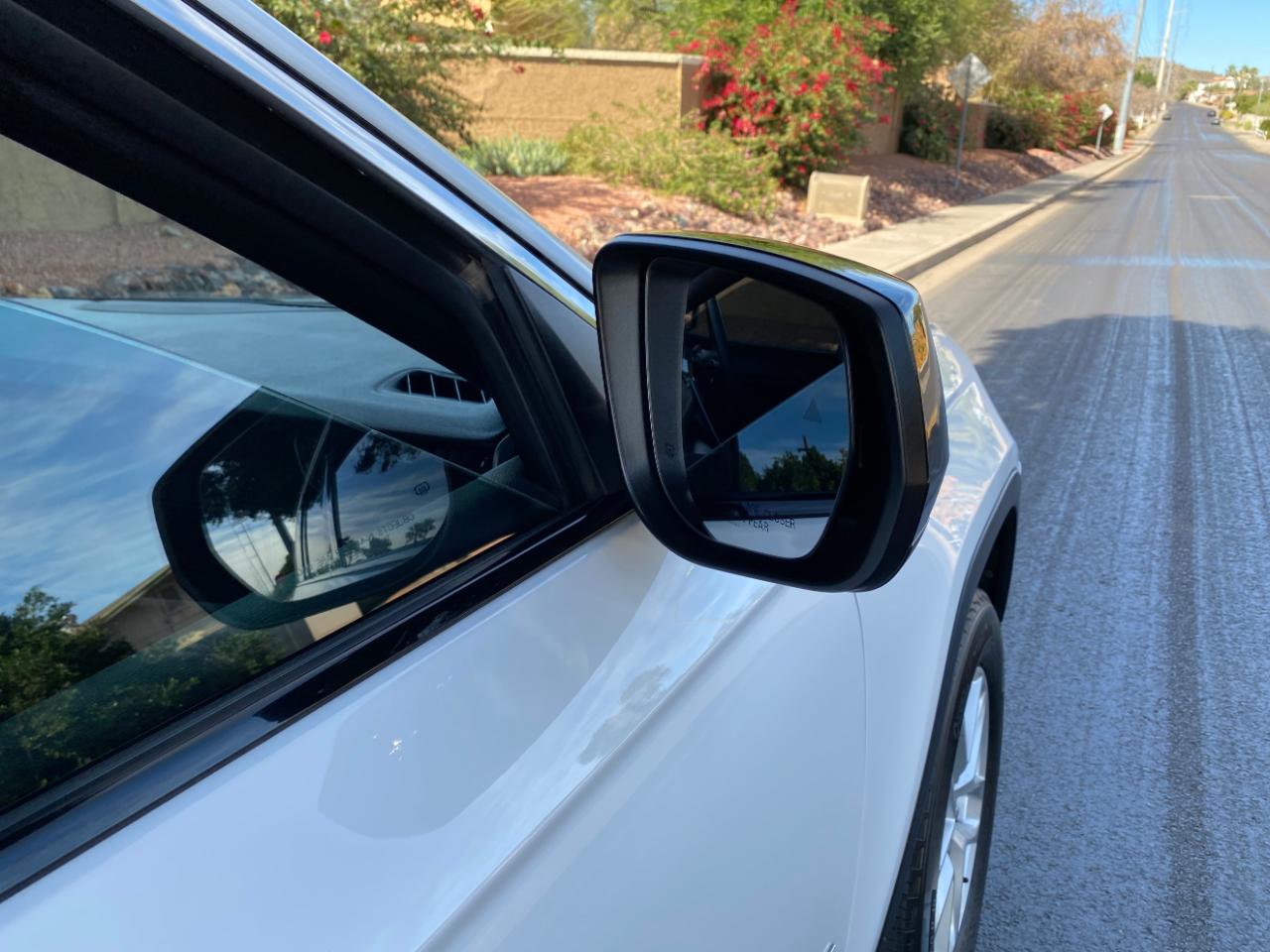 Jeep Grand Cherokee Laredo X 4x4 2024