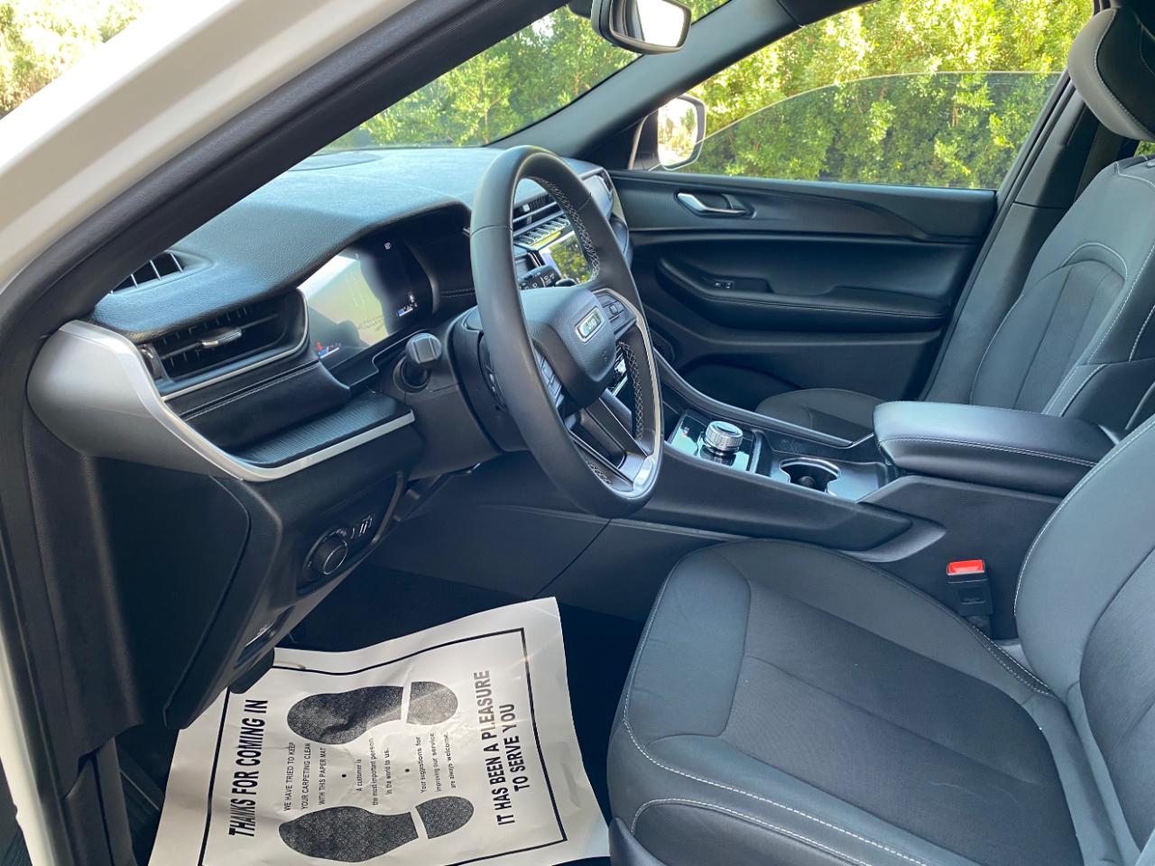 Jeep Grand Cherokee Laredo X 4x4 2024