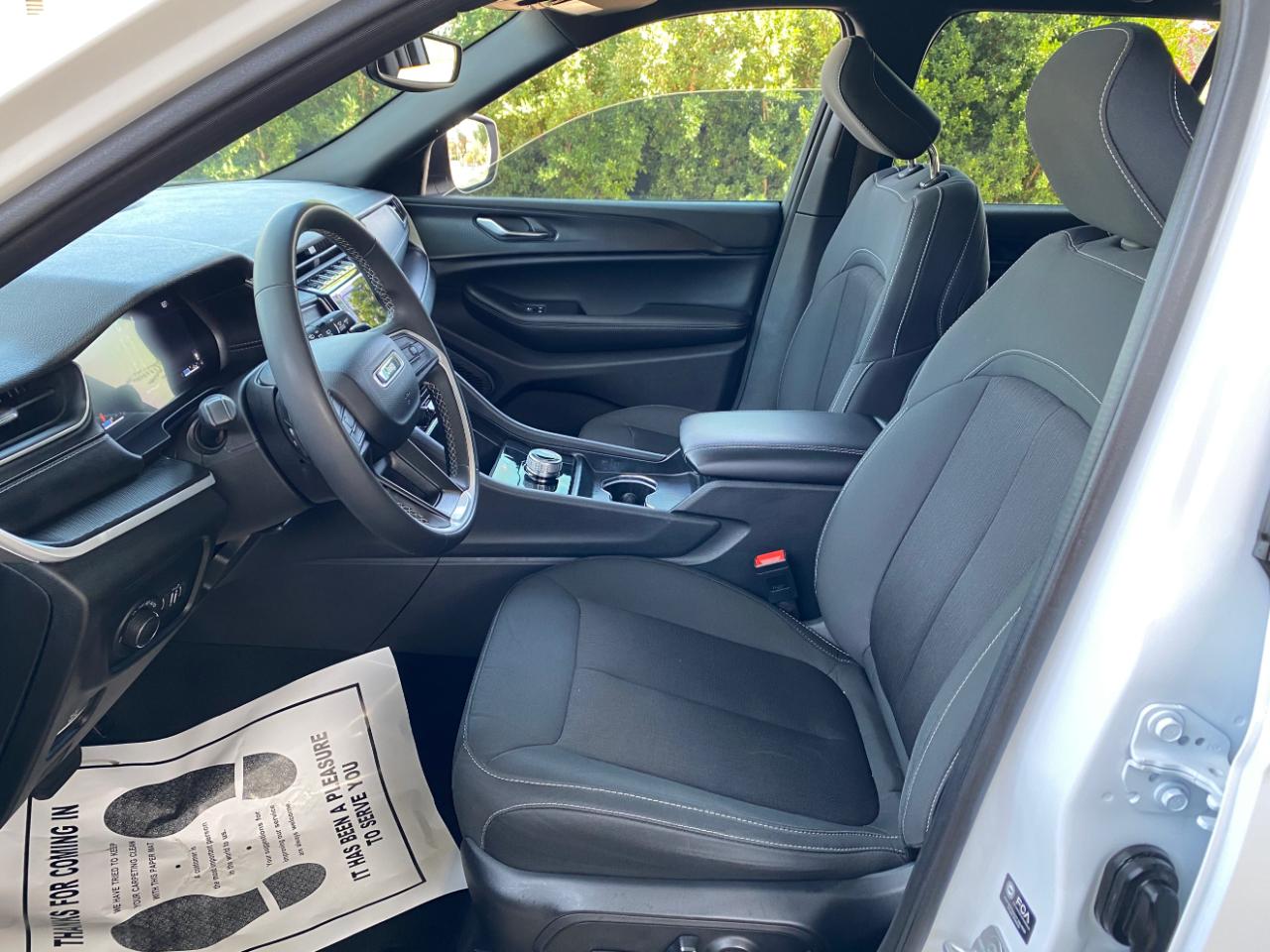 Jeep Grand Cherokee Laredo X 4x4 2024