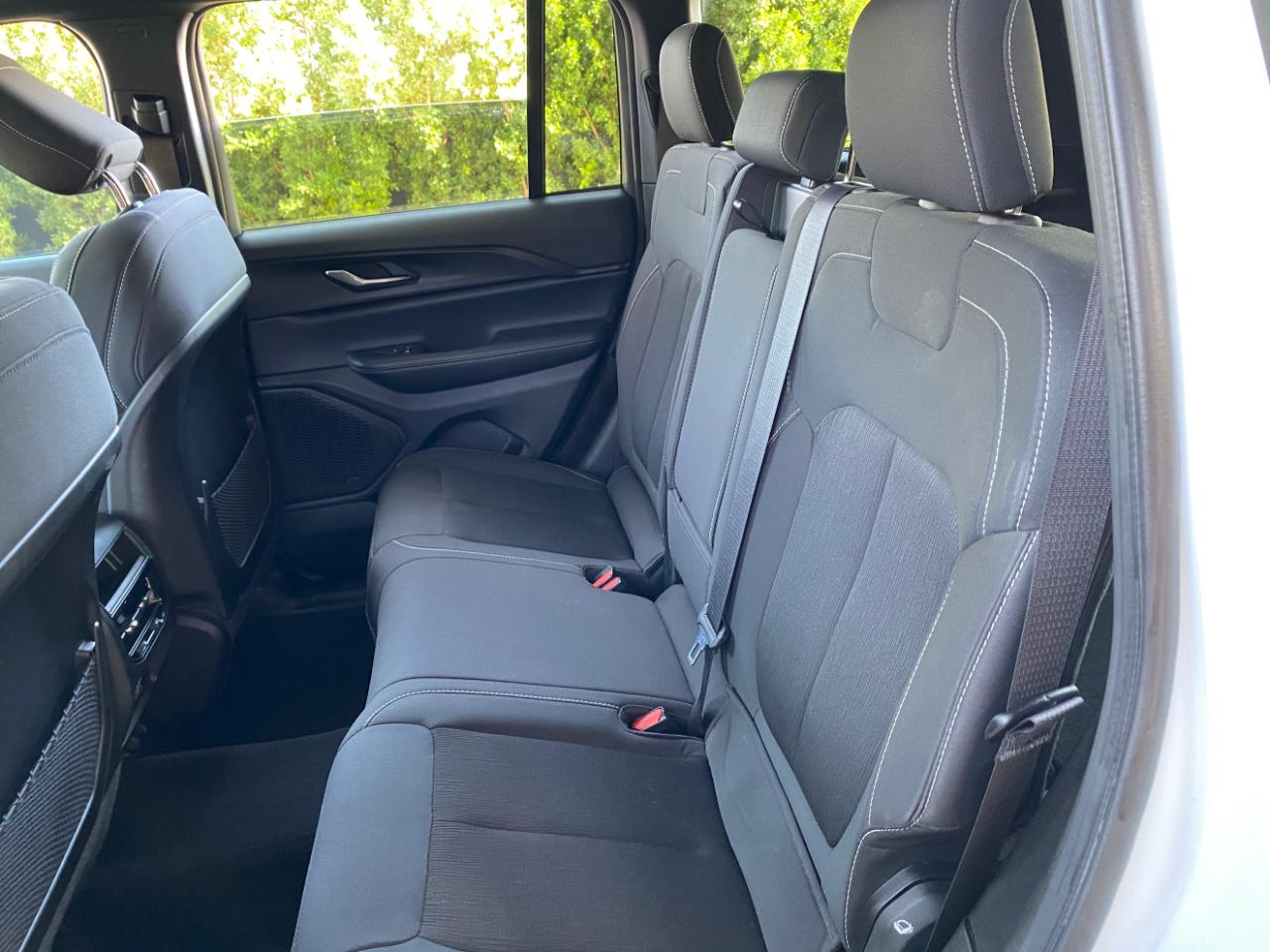 Jeep Grand Cherokee Laredo X 4x4 2024