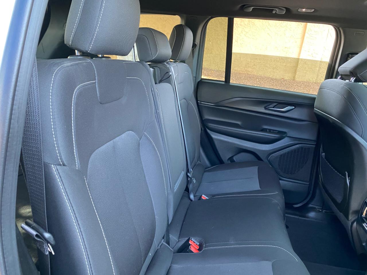 Jeep Grand Cherokee Laredo X 4x4 2024