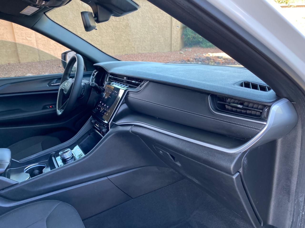 Jeep Grand Cherokee Laredo X 4x4 2024