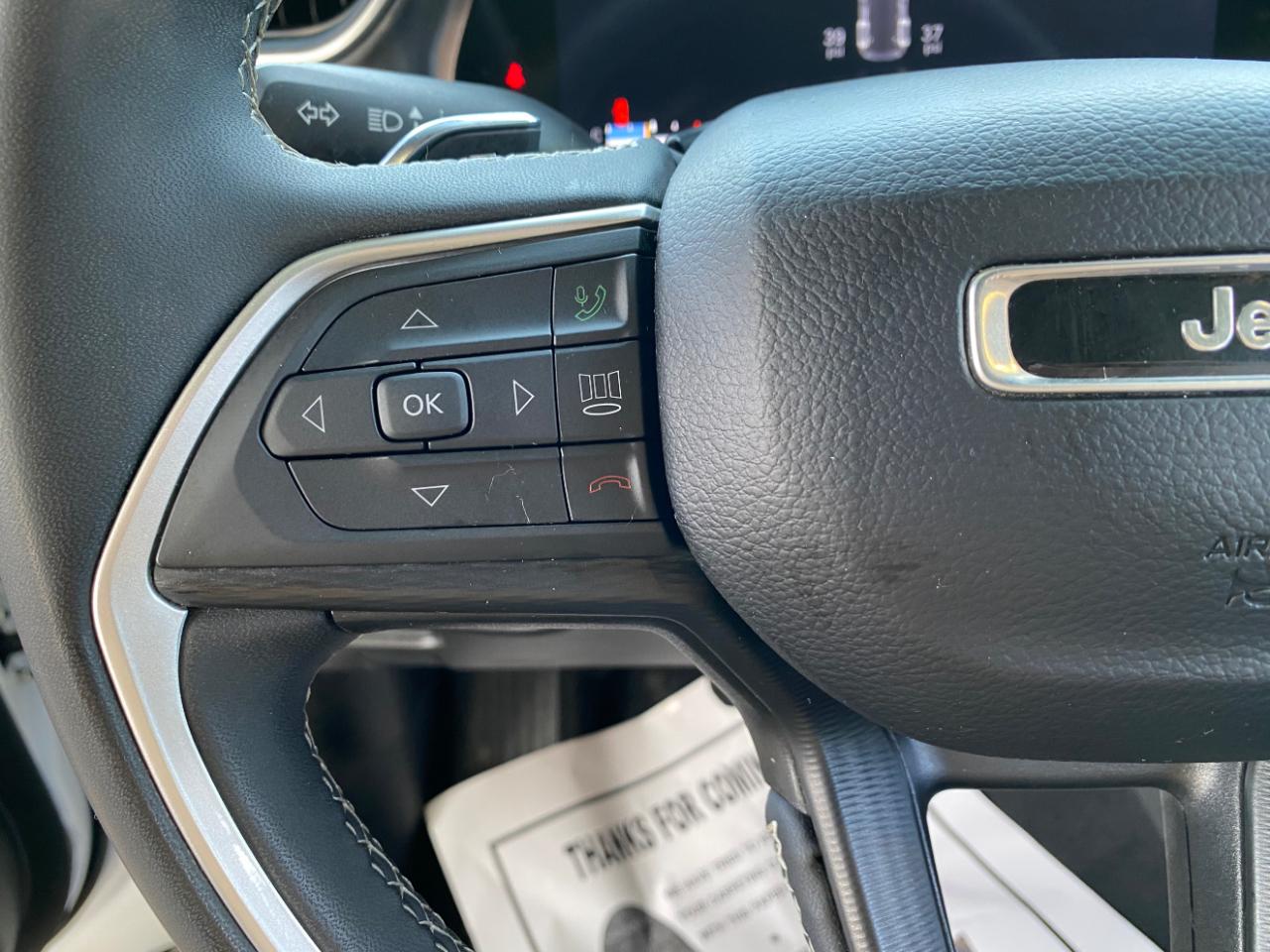 Jeep Grand Cherokee Laredo X 4x4 2024