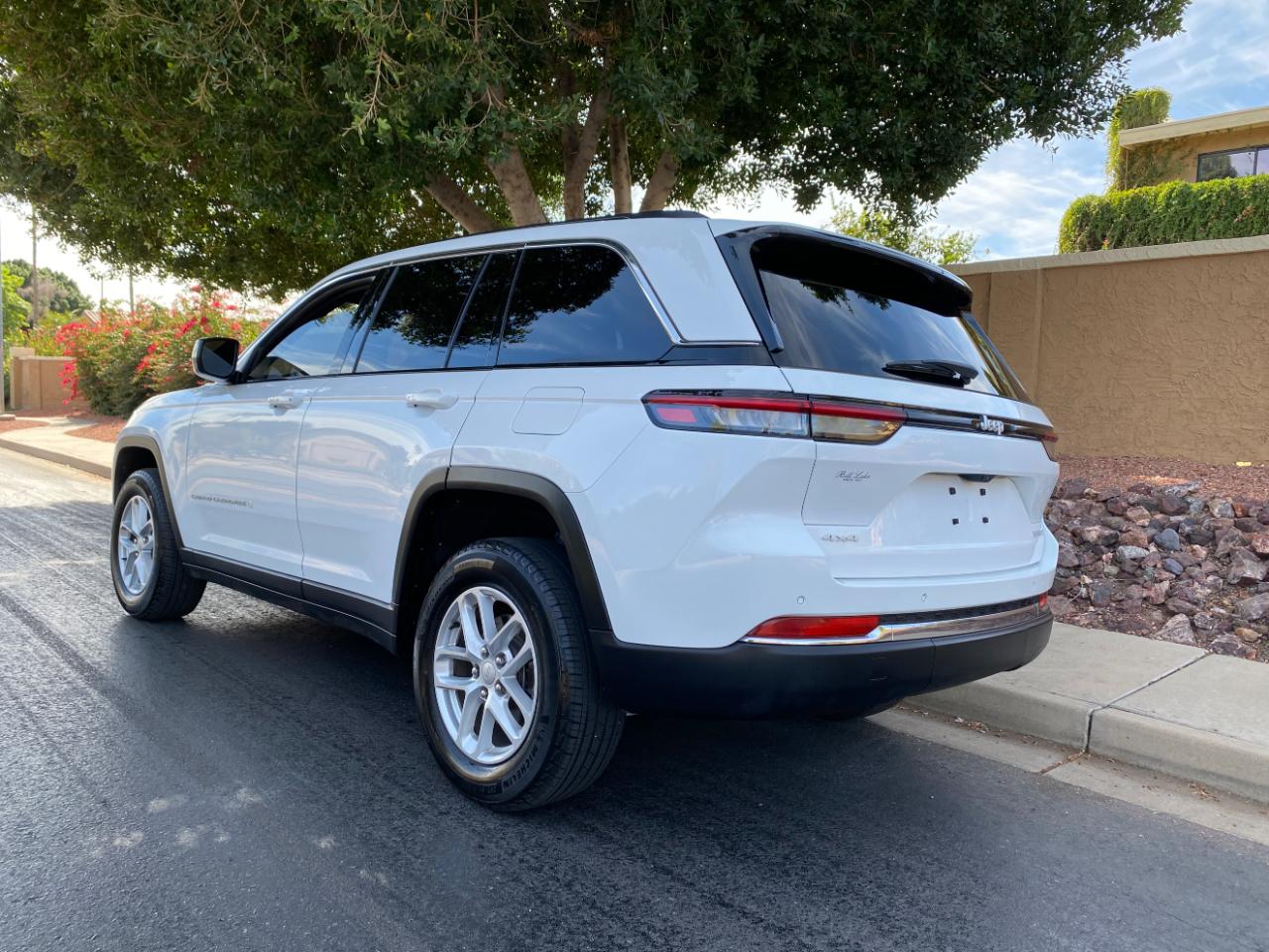 Jeep Grand Cherokee Laredo X 4x4 2024