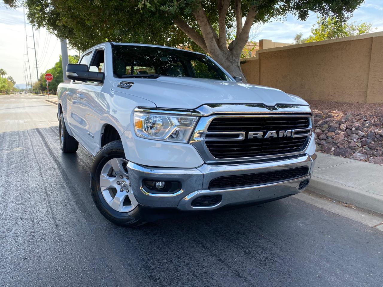 RAM 1500 Big Horn 4x4 Crew Cab 5'7" Box 2022