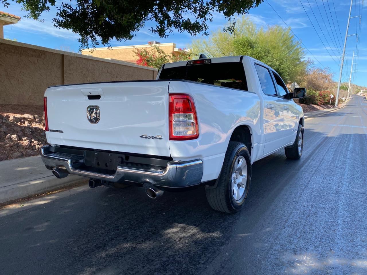 RAM 1500 Big Horn 4x4 Crew Cab 5'7" Box 2022