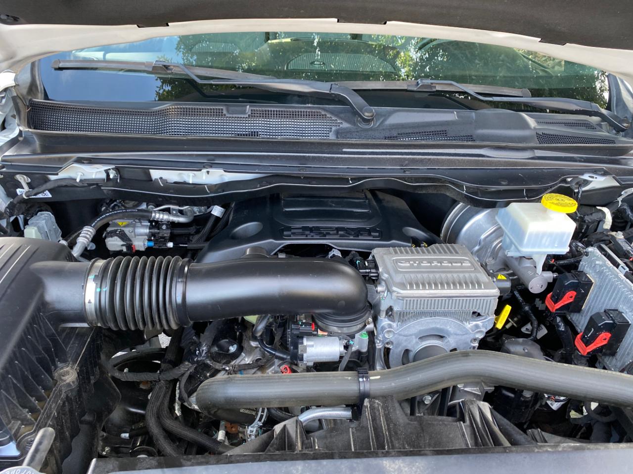 RAM 1500 Big Horn 4x4 Crew Cab 5'7" Box 2022