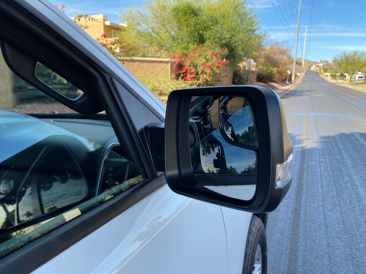 RAM 1500 Big Horn 4x4 Crew Cab 5'7" Box 2022