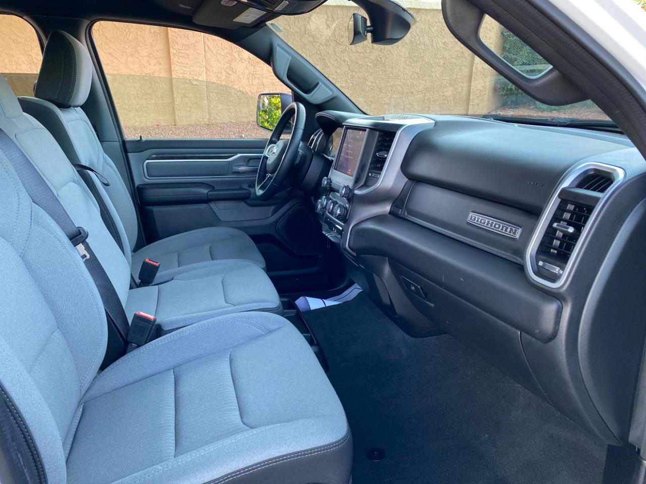 RAM 1500 Big Horn 4x4 Crew Cab 5'7" Box 2022