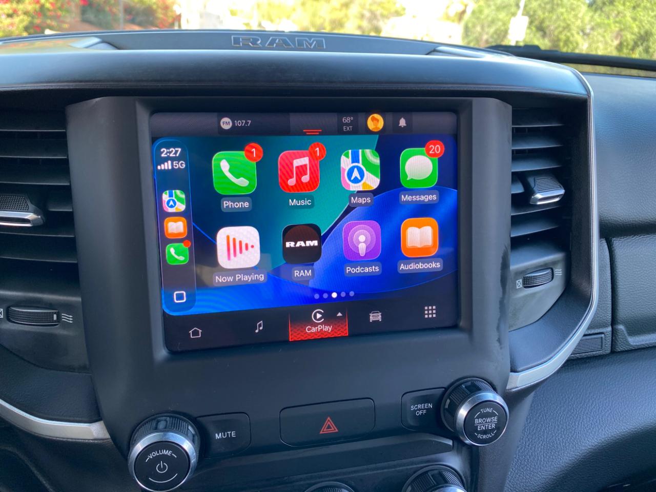 RAM 1500 Big Horn 4x4 Crew Cab 5'7" Box 2022