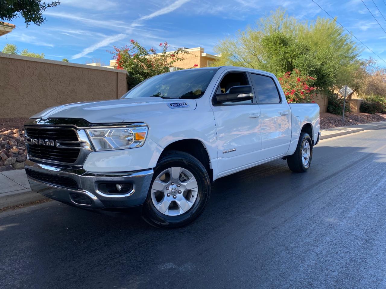 RAM 1500 Big Horn 4x4 Crew Cab 5'7" Box 2022