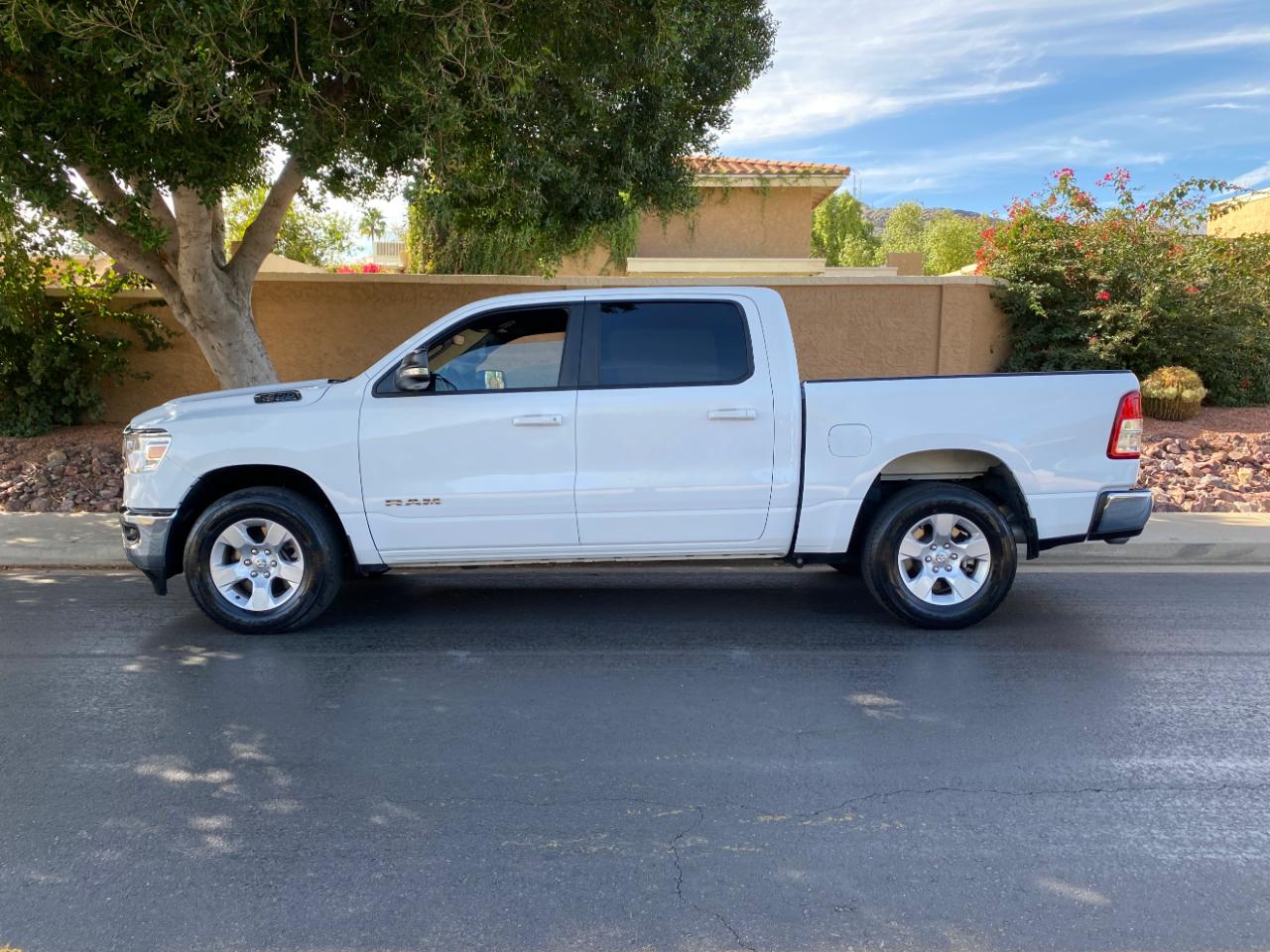 RAM 1500 Big Horn 4x4 Crew Cab 5'7" Box 2022