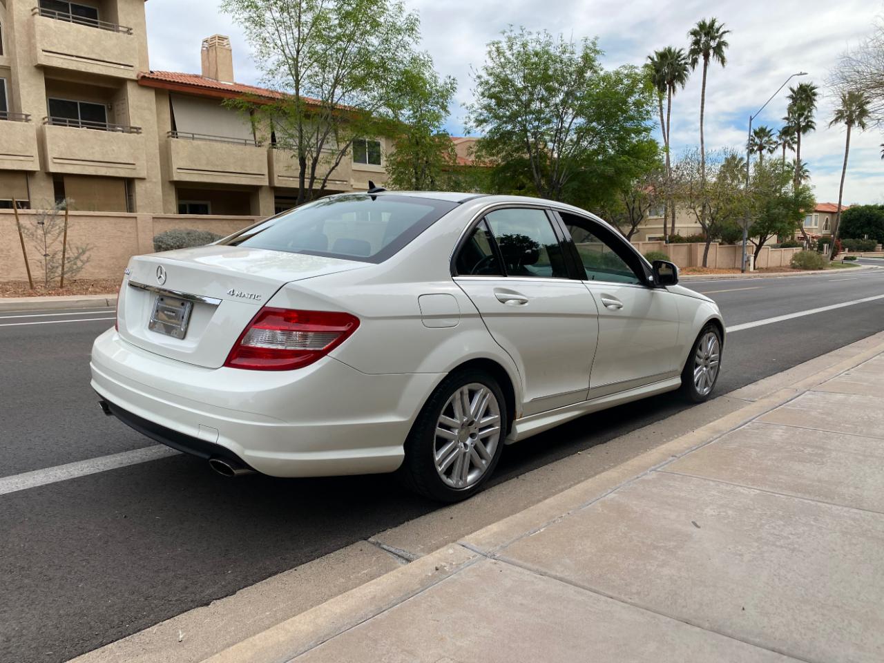 Mercedes-Benz C-Class 4dr Sdn 3.0L Sport 4MATIC 2009