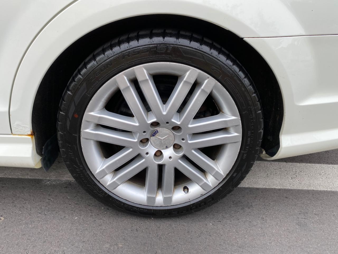 Mercedes-Benz C-Class 4dr Sdn 3.0L Sport 4MATIC 2009