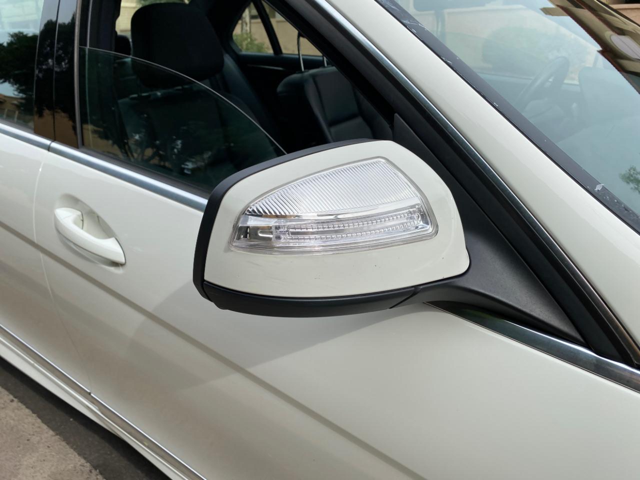 Mercedes-Benz C-Class 4dr Sdn 3.0L Sport 4MATIC 2009