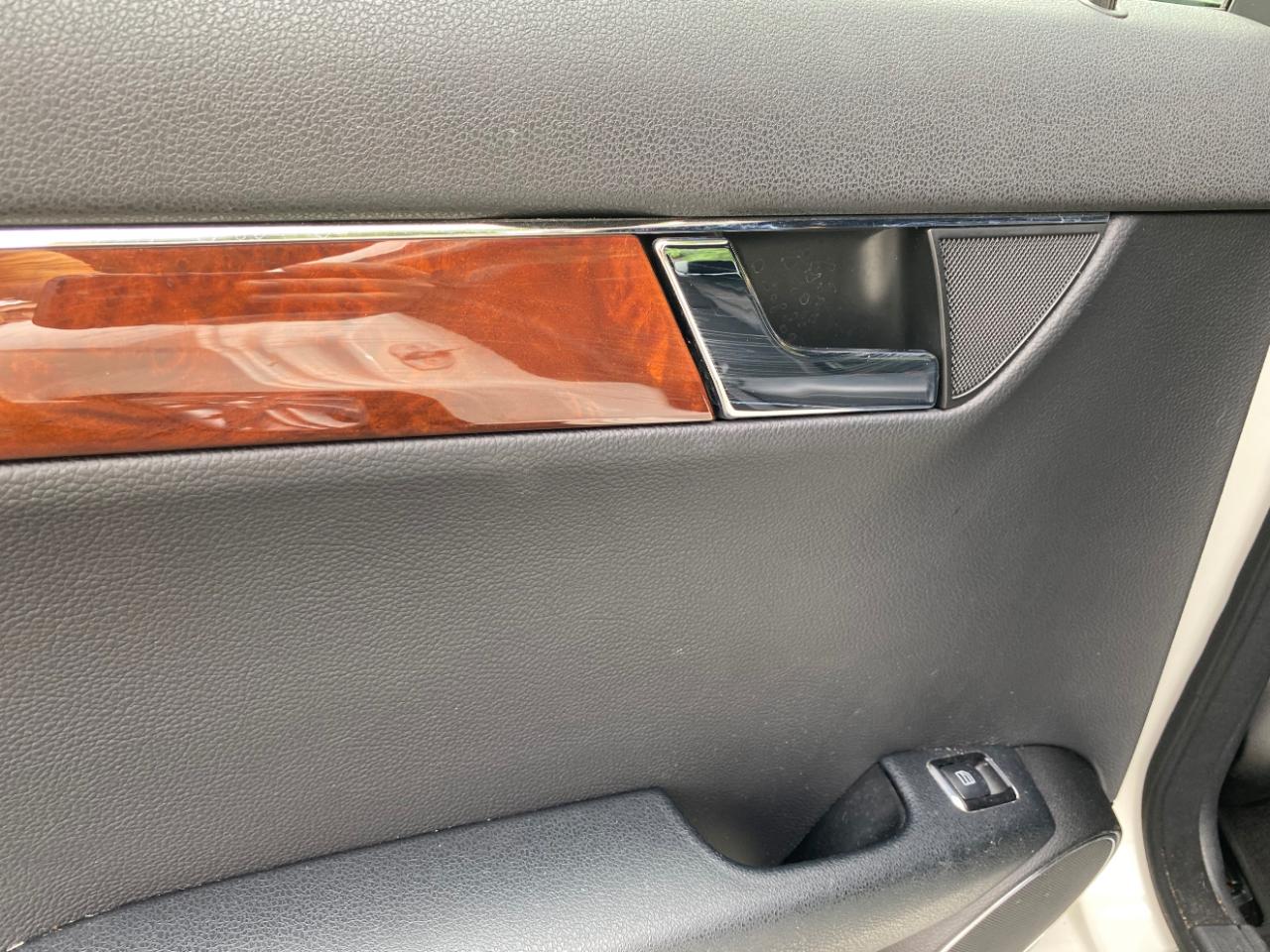 Mercedes-Benz C-Class 4dr Sdn 3.0L Sport 4MATIC 2009