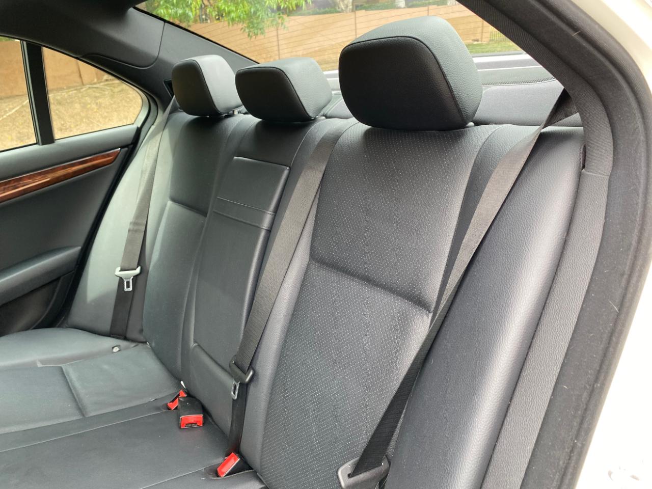 Mercedes-Benz C-Class 4dr Sdn 3.0L Sport 4MATIC 2009