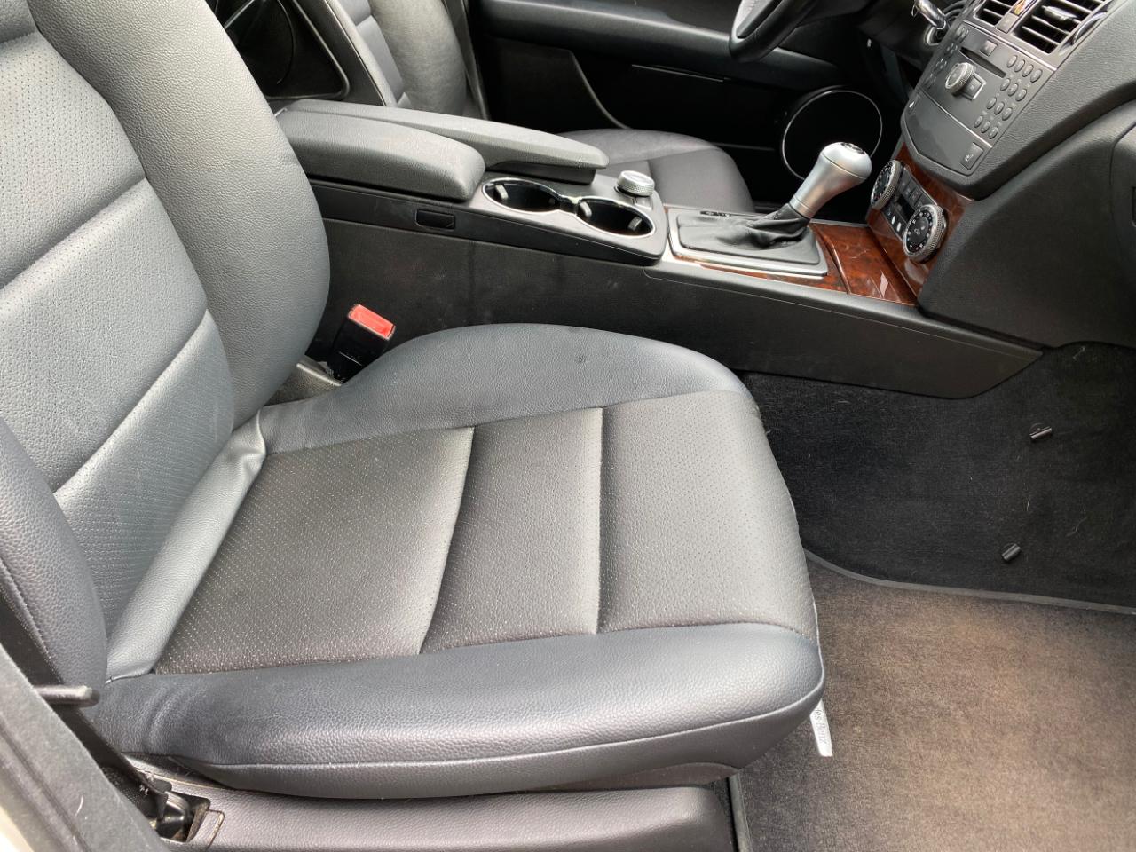 Mercedes-Benz C-Class 4dr Sdn 3.0L Sport 4MATIC 2009