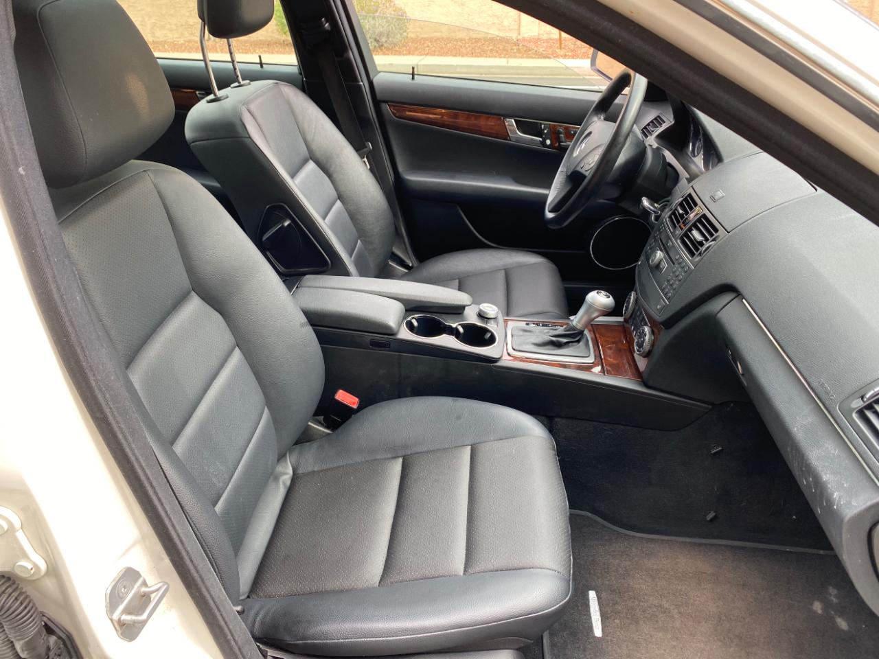 Mercedes-Benz C-Class 4dr Sdn 3.0L Sport 4MATIC 2009