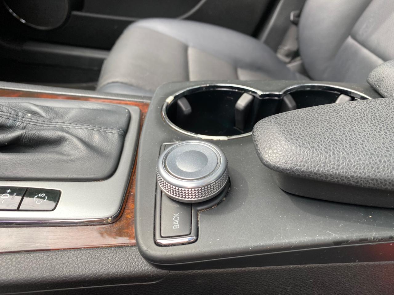 Mercedes-Benz C-Class 4dr Sdn 3.0L Sport 4MATIC 2009