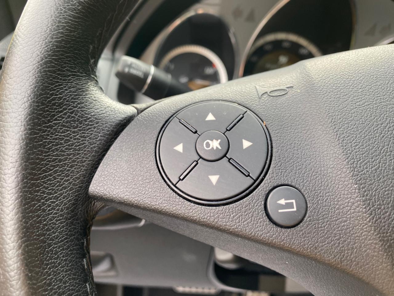 Mercedes-Benz C-Class 4dr Sdn 3.0L Sport 4MATIC 2009