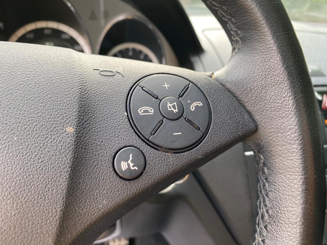 Mercedes-Benz C-Class 4dr Sdn 3.0L Sport 4MATIC 2009