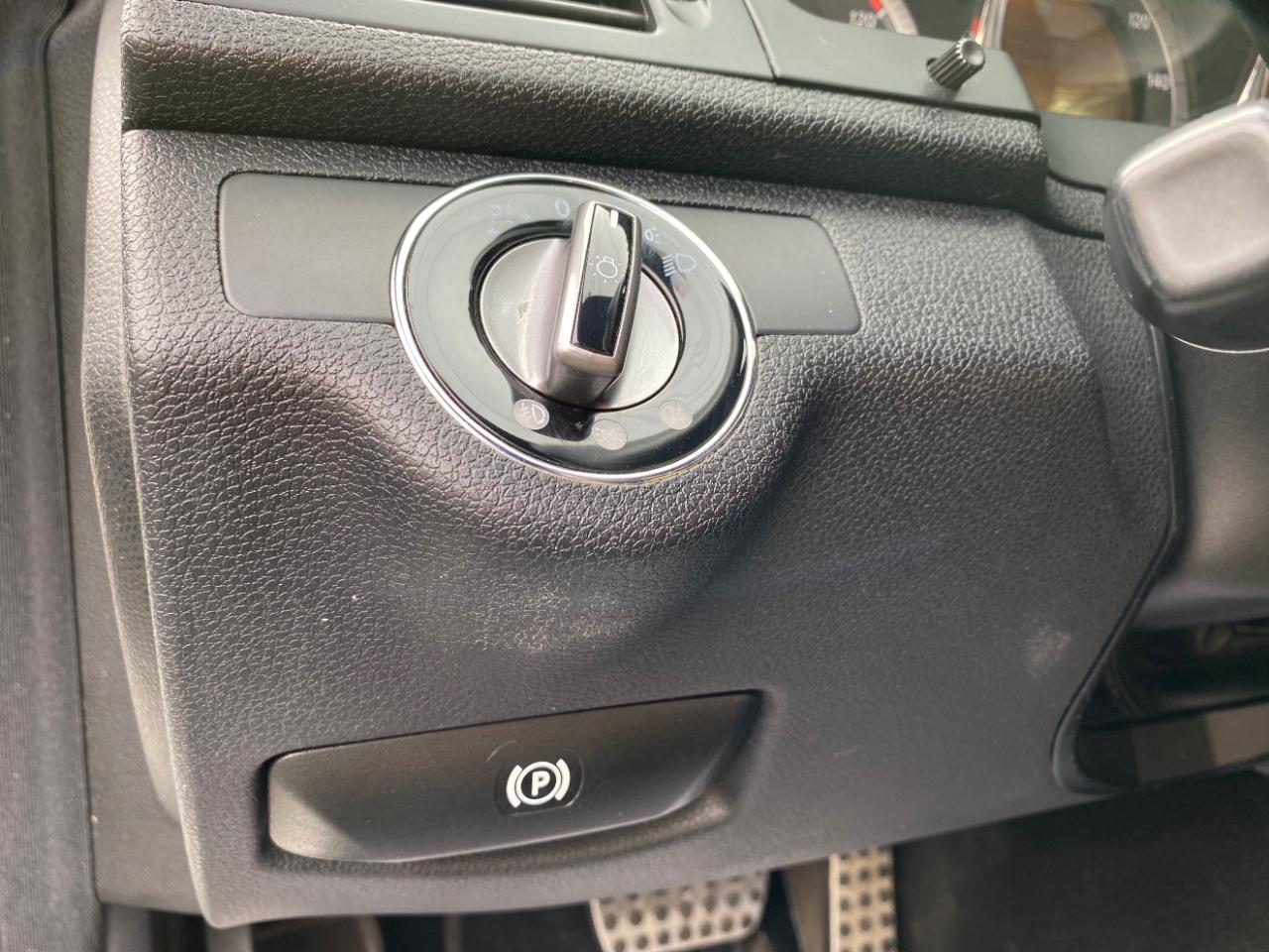 Mercedes-Benz C-Class 4dr Sdn 3.0L Sport 4MATIC 2009