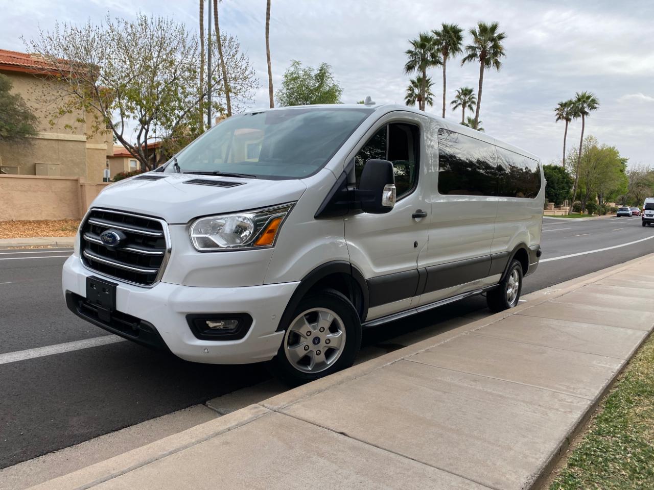 Ford Transit Passenger Wagon T-350 148" Low Roof XLT RWD 2020